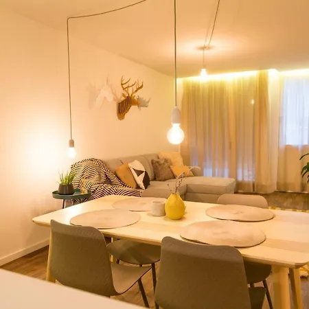 Hello Ceuta Residences * פורטו