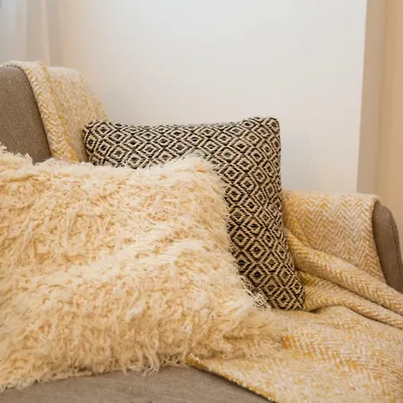 Hello Ceuta Residences *